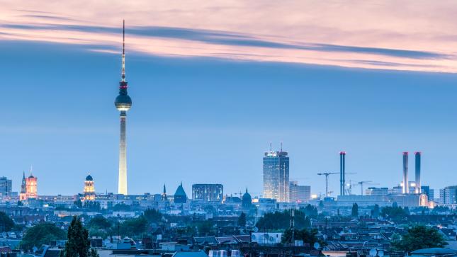 DEUTSCHE BANK RESEARCH stuft ASML auf 'Buy'