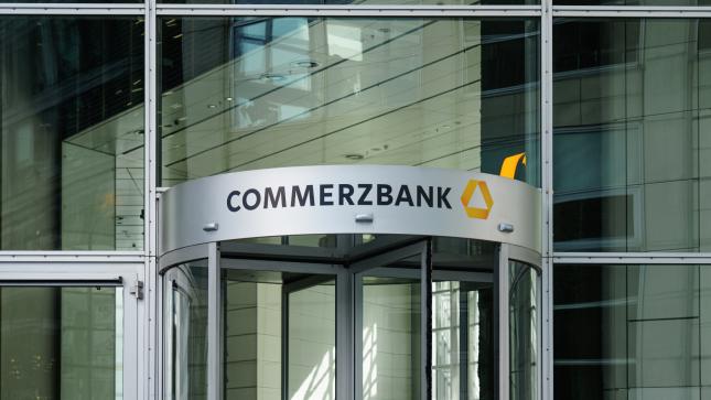 EQS-PVR: Commerzbank AG: Release according to Article 40, Section 1 of the WpHG [the German Securities Trading Act] with the objective of Europe-wide distribution