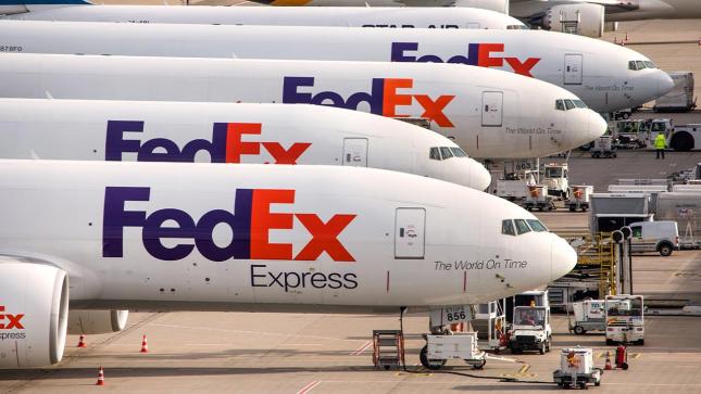 FedEx Singapore Volunteers Pack 30,000 Meals for Cambodian Families in Need