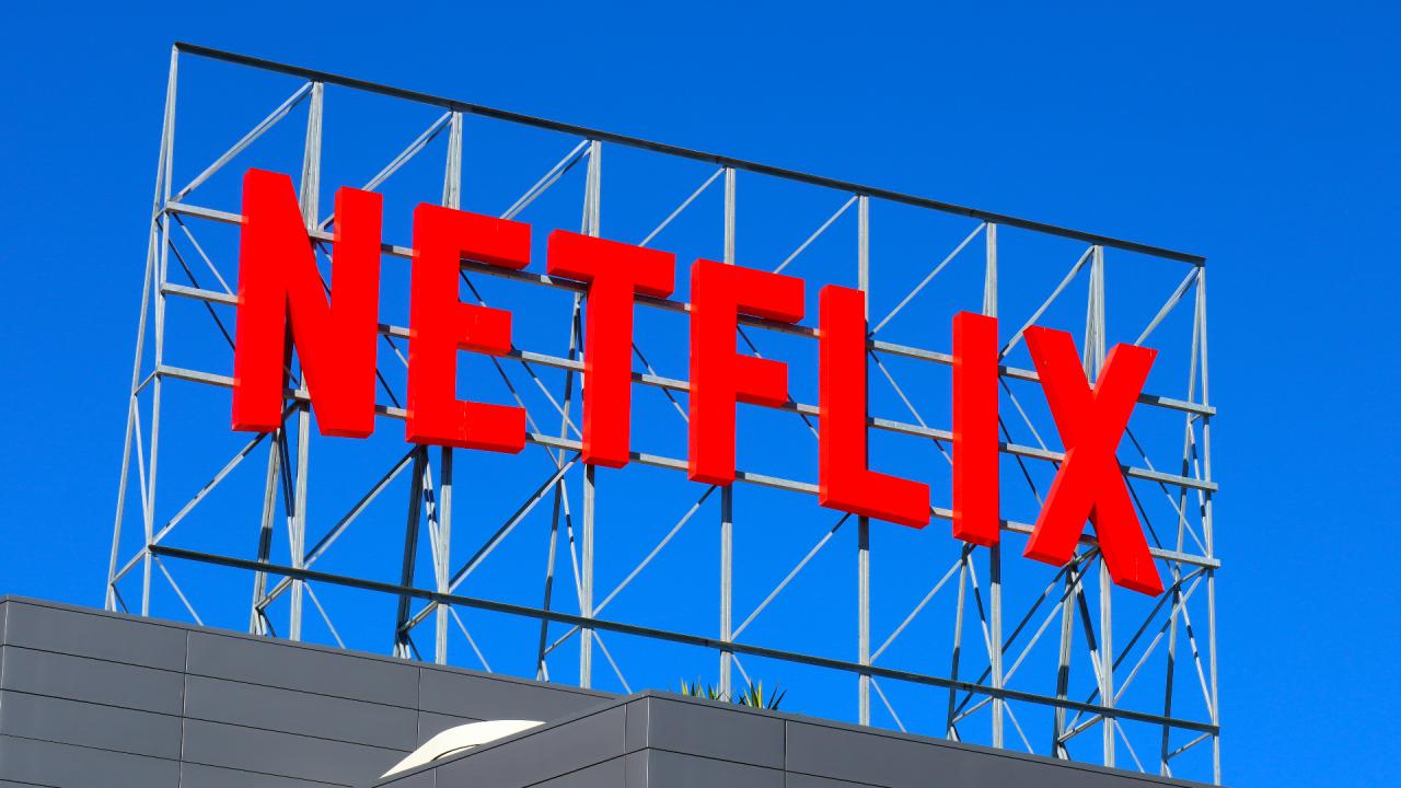 Netflix streicht rund 1.000 Jobs - Aktie im Minus