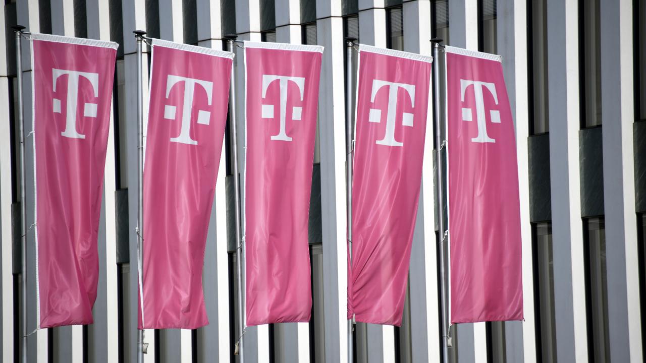 Aktie im Check: Crash-Monat fr Deutsche Telekom was bedeutet das fr den Mai 2026? | wallstreetONLINE - 03.05.2026 Aktie im Check: Crash-Monat fr Deutsche Telekom was bedeutet das fr den Mai 2026? | wallstreetONLINE - 03.05.2026