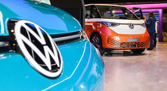 Grundstein für VW-Batteriezellwerk in Spanien gelegt