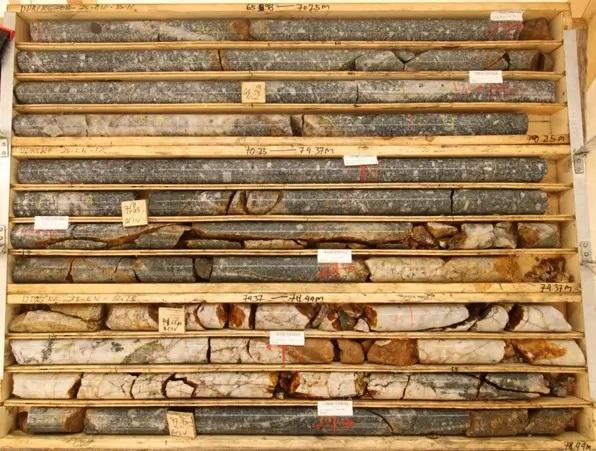 Gold und Wolfram - Rhosgobel-Lagerstätte wächst mit starken Bohrergebnissen, Wolfram als Bonus 