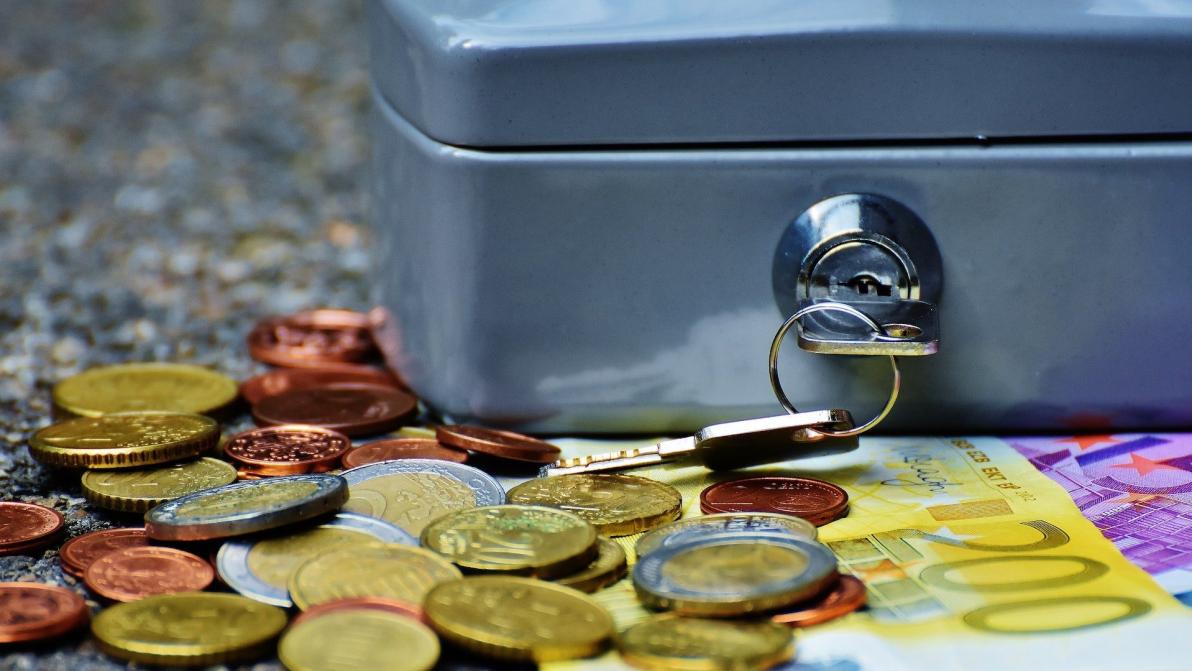 In diese 3 Aktien investiere ich bis Ende 2025 5.000 Euro für 245,20 Euro Dividende!