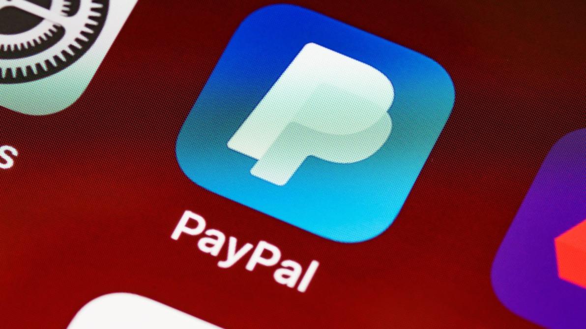 PayPal-Aktie: Plötzlich Dividende! Jetzt die ersten 100 Euro kassieren?!